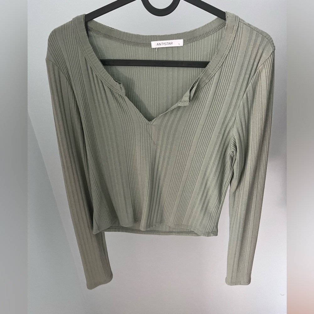 Long sleeve light green top S